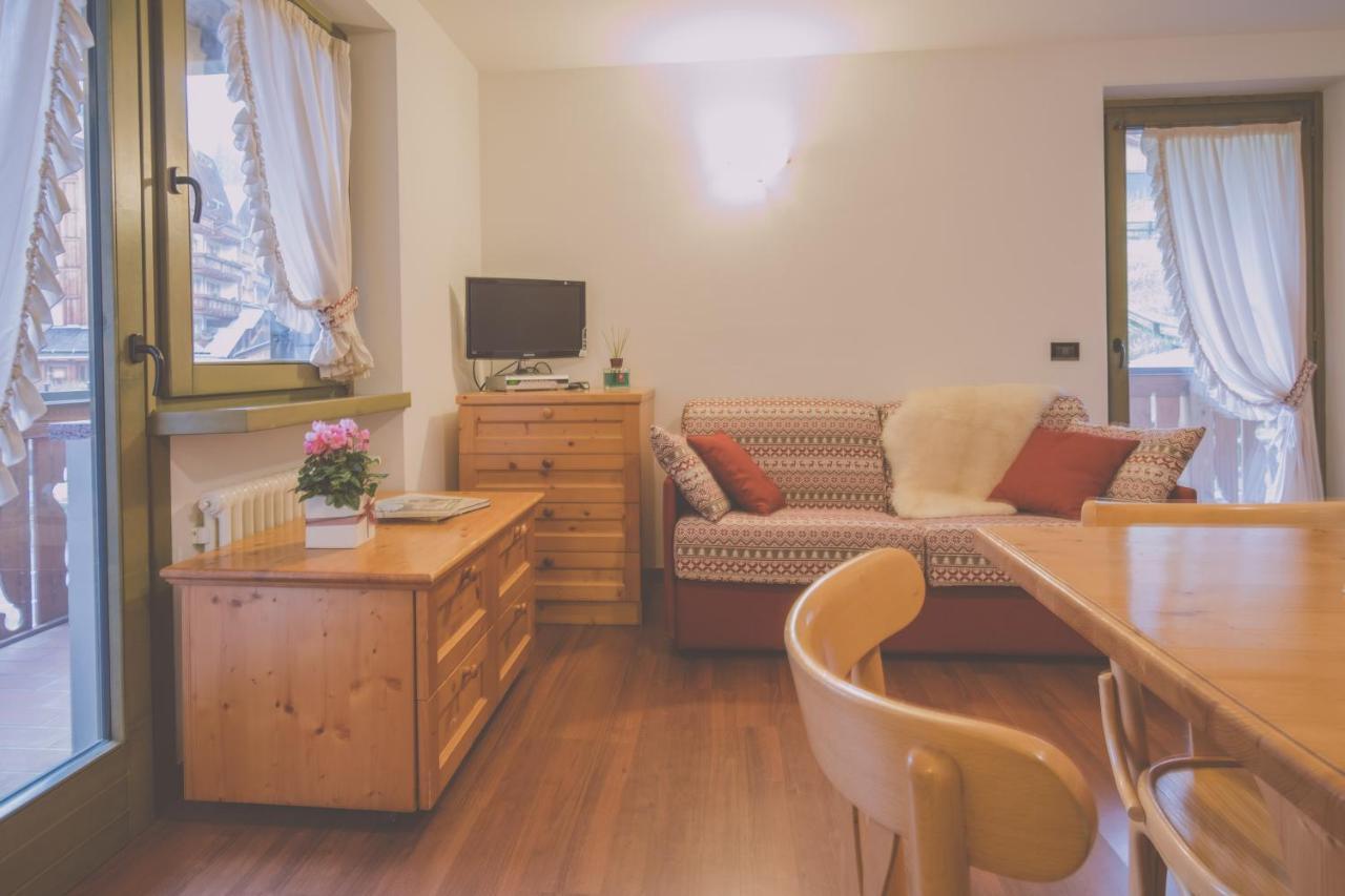 Rta Torre Del Brenta Aparthotel Madonna di Campiglio Ngoại thất bức ảnh